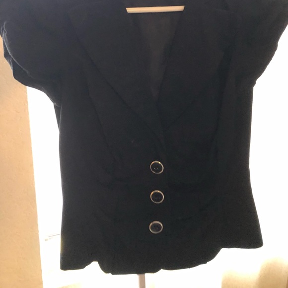 Black blazer with cute buttons short sleeve! - Picture 2 of 2